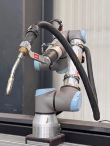 Mehr über den Artikel erfahren Neuzugang in unserer Produktion: der Lorch Cobot Move