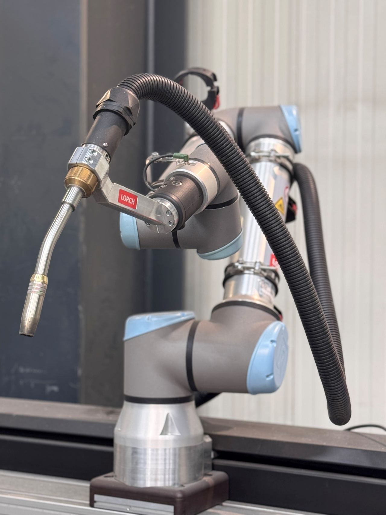 Mehr über den Artikel erfahren Neuzugang in unserer Produktion: der Lorch Cobot Move
